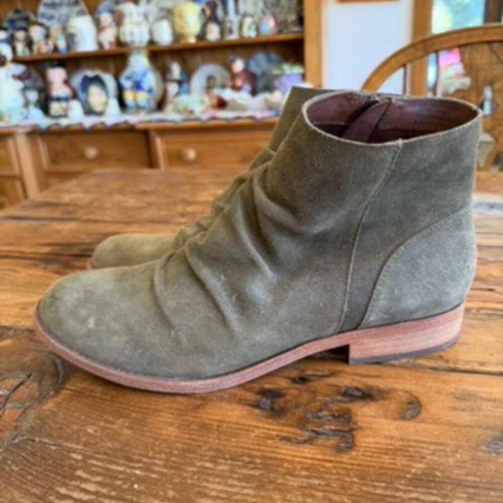 KORK-EASE GIBA OLIVE SUEDE BOOTIES SZ 10M - Picture 6 of 9